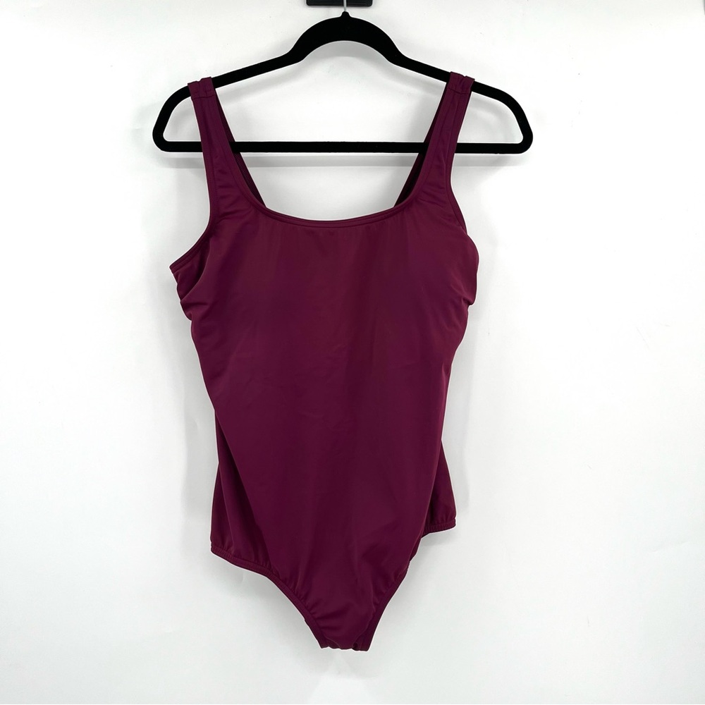 LAND'S END Tugless One Piece Swimsuit Low Leg Burgundy Berry 16P Full Coverage